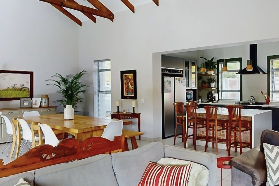3 Bedroom Property for Sale in Kraaibosch Western Cape